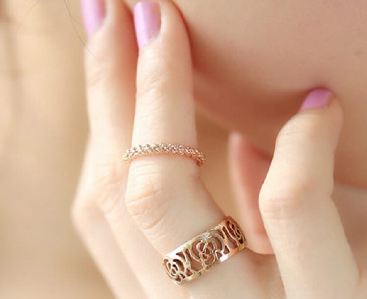 Что символизируют кольца на разных пальцах?