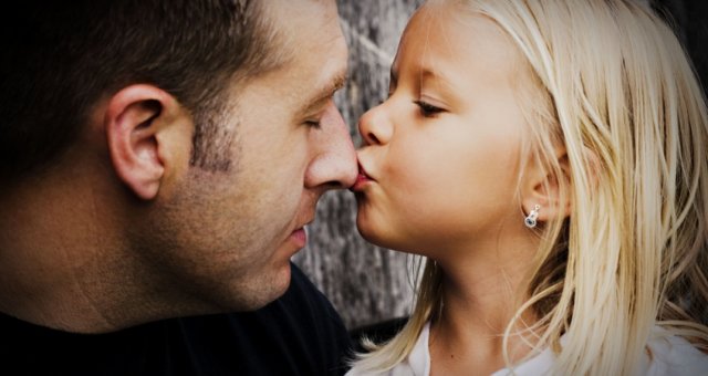 Значимость отцовской любви (о девочках, выросших без отца)